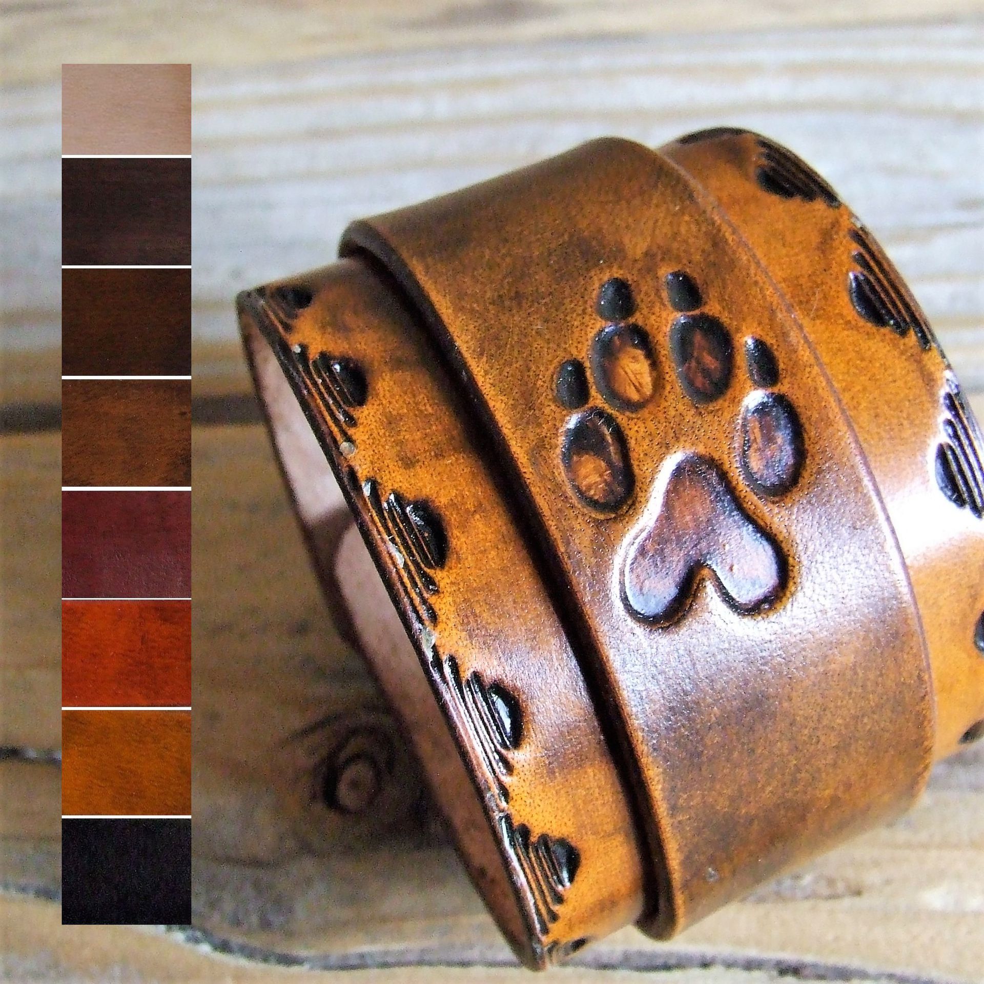 Bracelet de force en cuir - Artisan du cuir en Haute Savoie